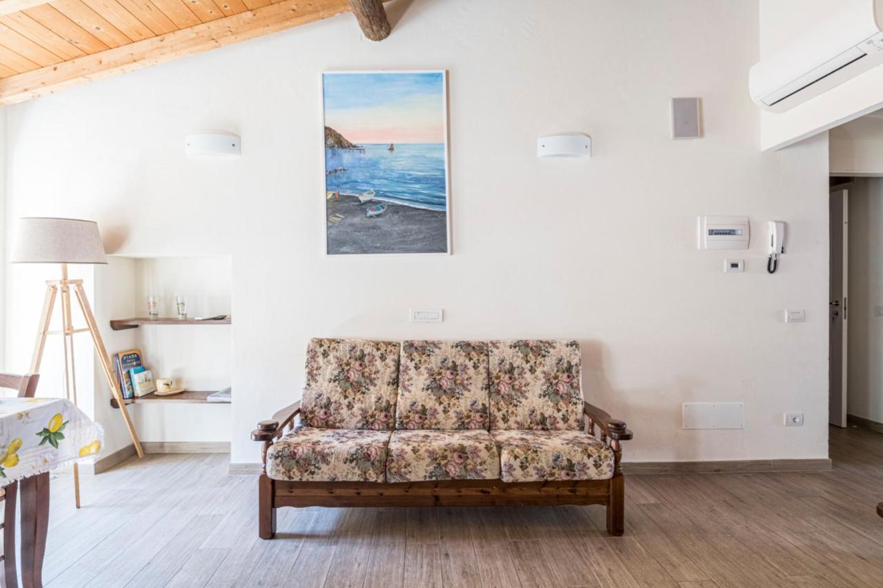 Le 3 Sirene Apartment Леванто Екстериор снимка